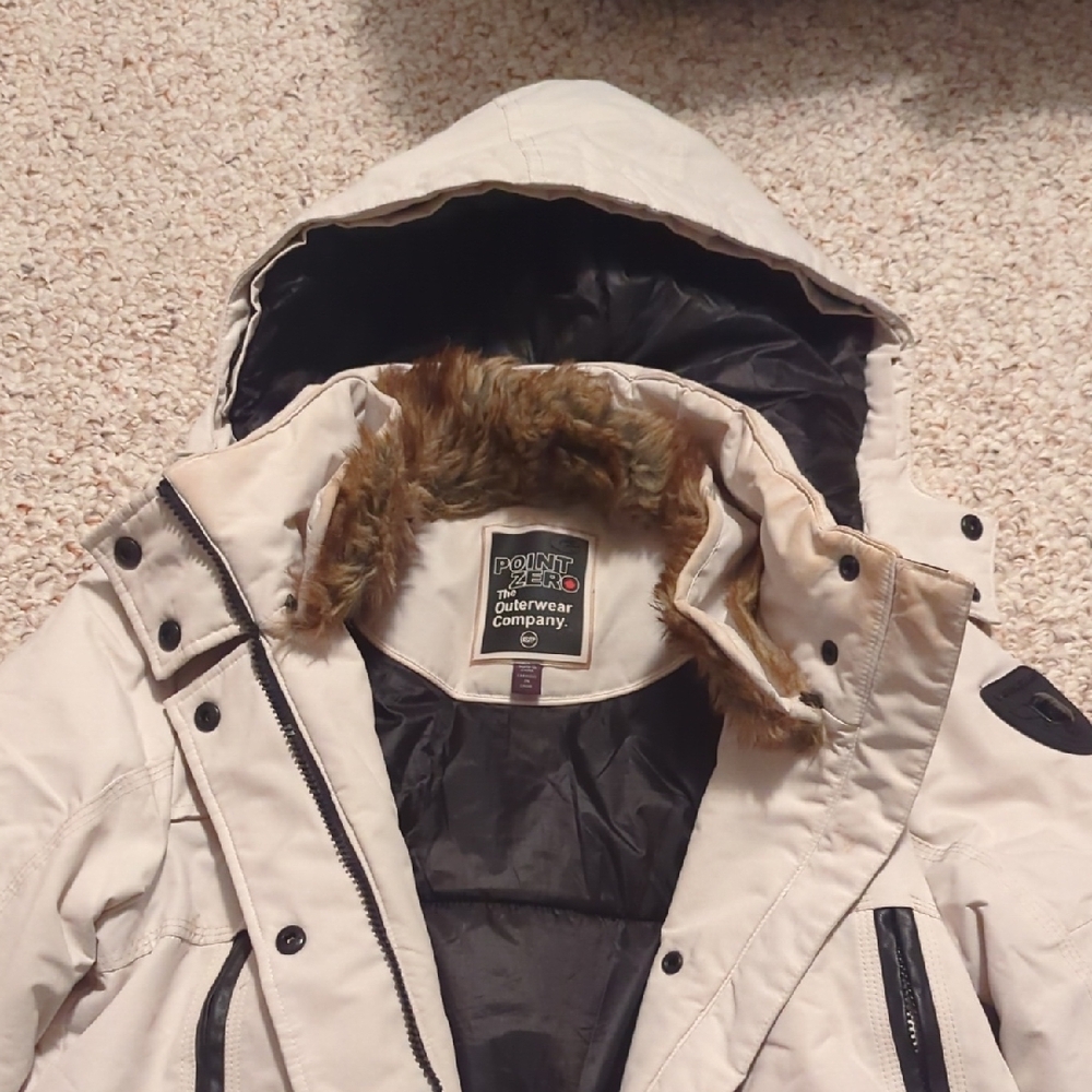Point Zero Cream Puffer Jacket - Picture 2 of 10